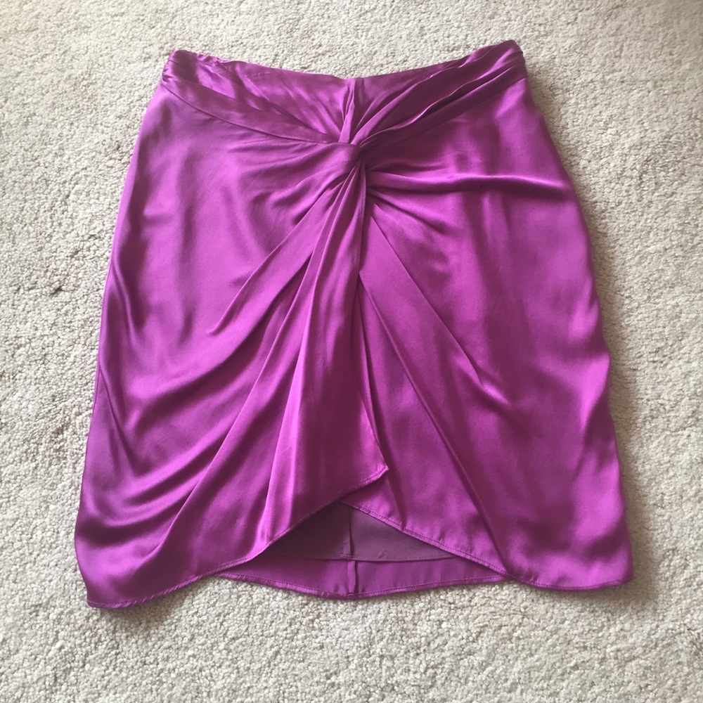 Elizabeth and James 💯 % silk skirt.